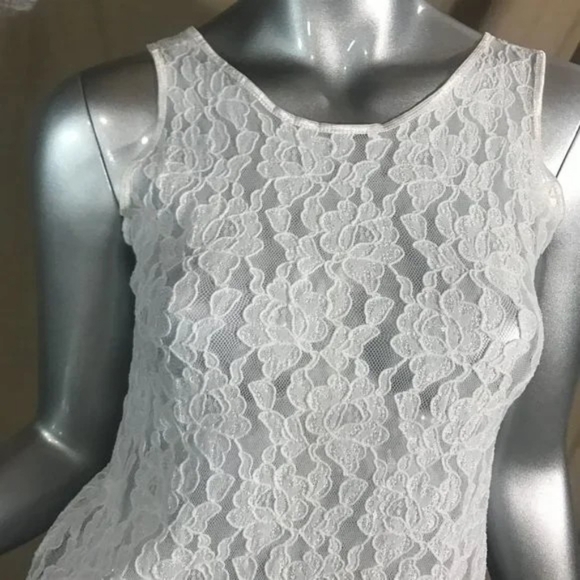 Women white lace small elastic vest semi transparent shirt - Picture 3 of 6